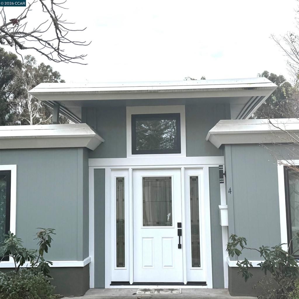 Photo of 1129 Leisure Lane Ln #APT 4, Walnut Creek, CA 94595 (MLS # 41119956)