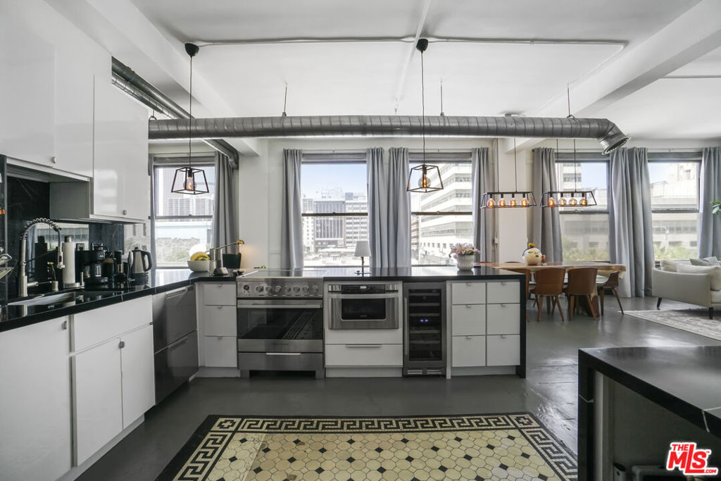 108 W 2nd Street 313