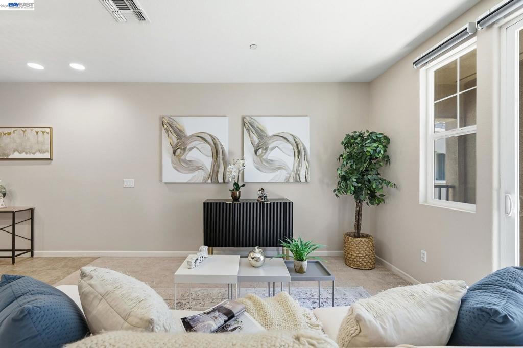 67 Bettencourt Way