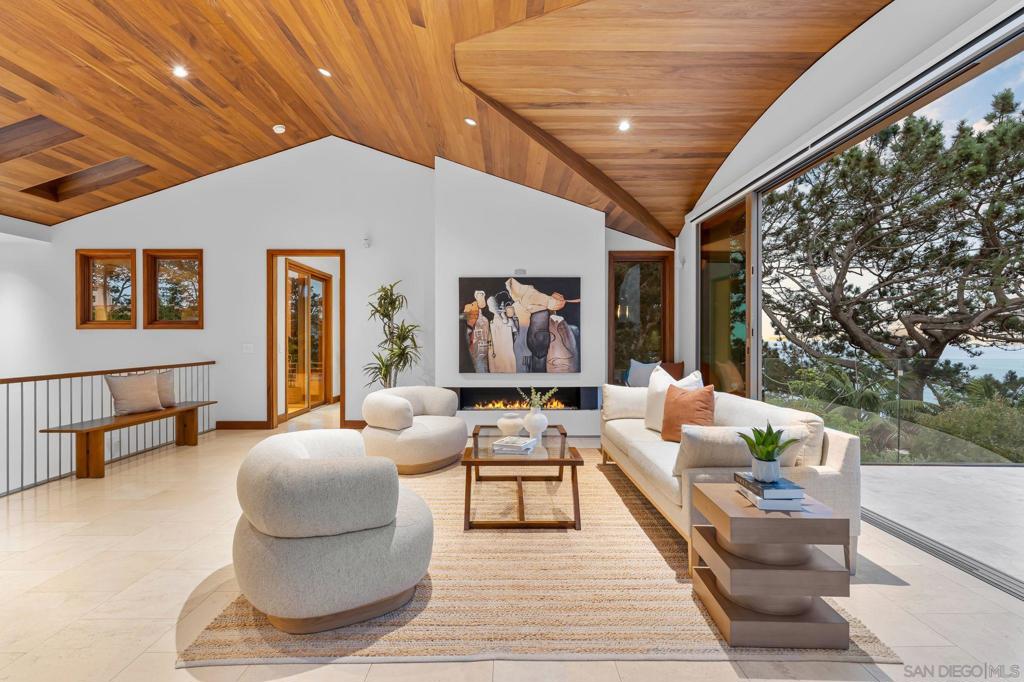 Del Mar - Residential