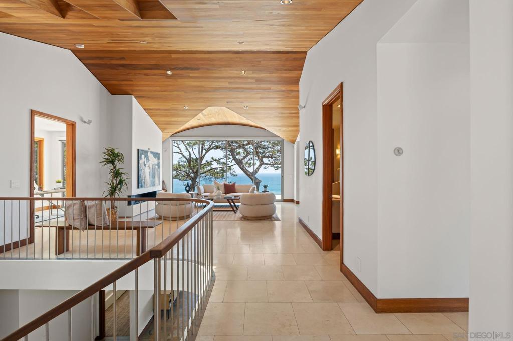 Del Mar - Residential