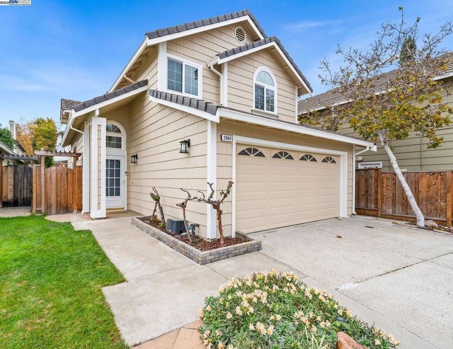 Lovely Shadow Cliff home in Pleasanton, known for award-winning schools and a vibrant downtown with great dining. Updated with oak hardwood floors, vaulted ceilings, fresh paint inside & out, and modern lighting. The kitchen features K-rock counters and added storage, and a 300 sq. ft. patio room (not included in the square footage) provides extra space for relaxing or entertaining.   The spacious primary suite includes a walk-in closet, double sinks, and an updated bath with a large shower. An upstairs loft offers flexible space for a home office or play area. Community park located at the front of the neighborhood. House is equipped with solar, no monthly payments!  Well-cared-for home in a desirable Pleasanton location close to parks, schools, and downtown amenities.