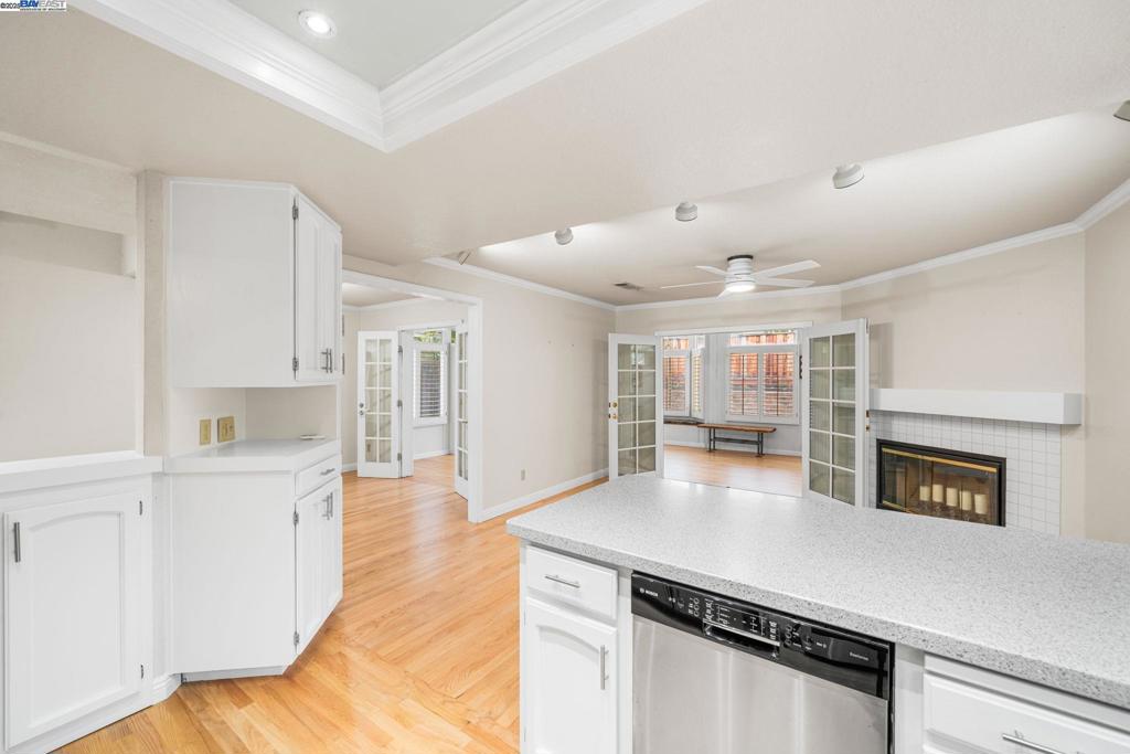 SHADOW CLIFF - Residential