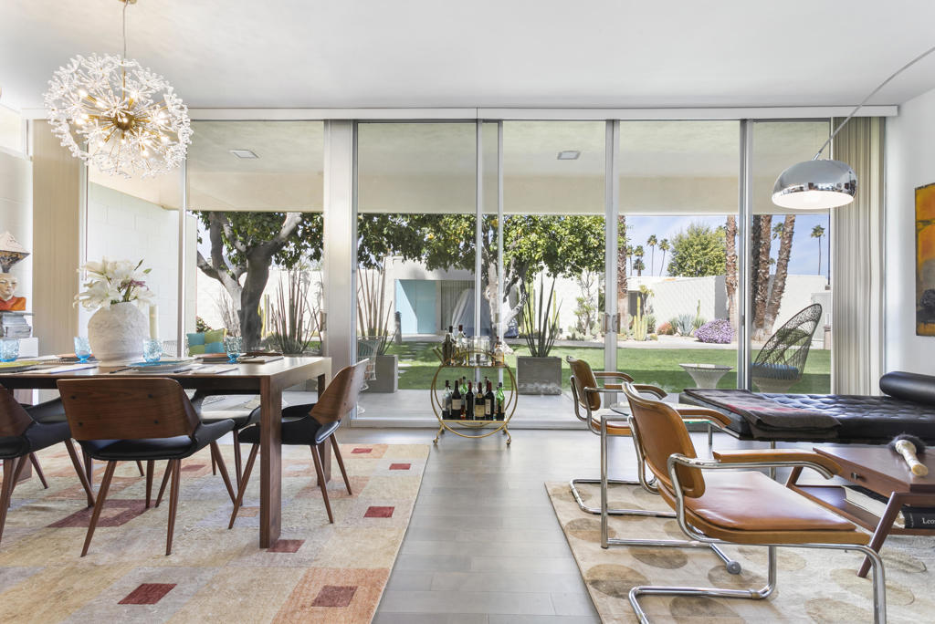17 Desert Lakes Drive