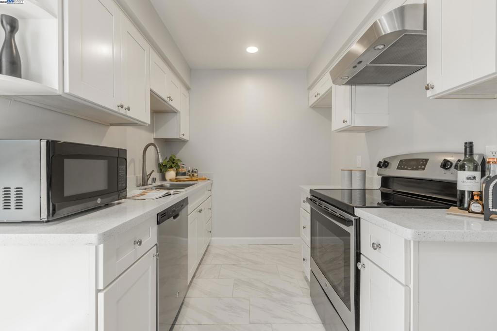38627 Cherry Lane 29