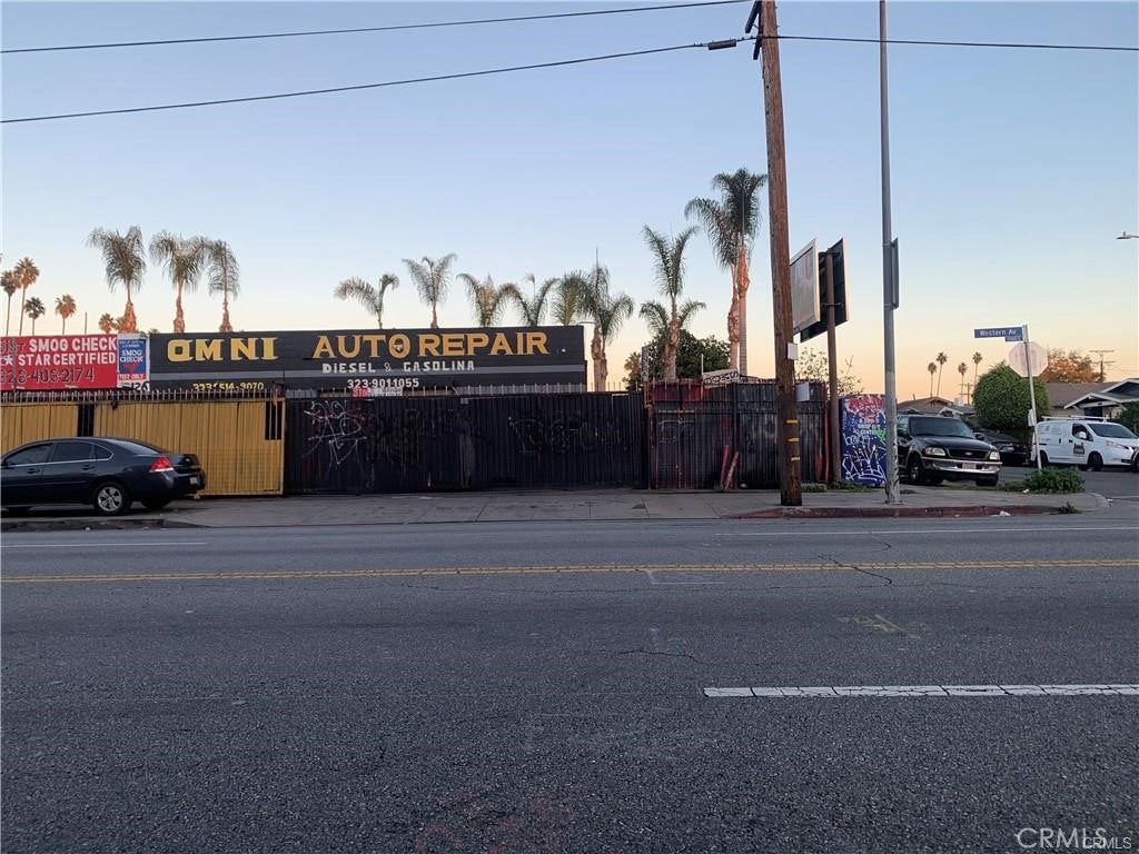 5130 S Western
