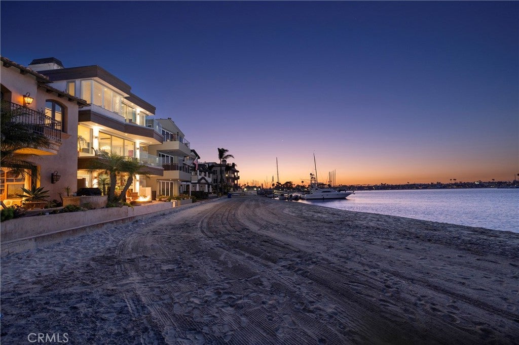 5517 E Ocean BLVD