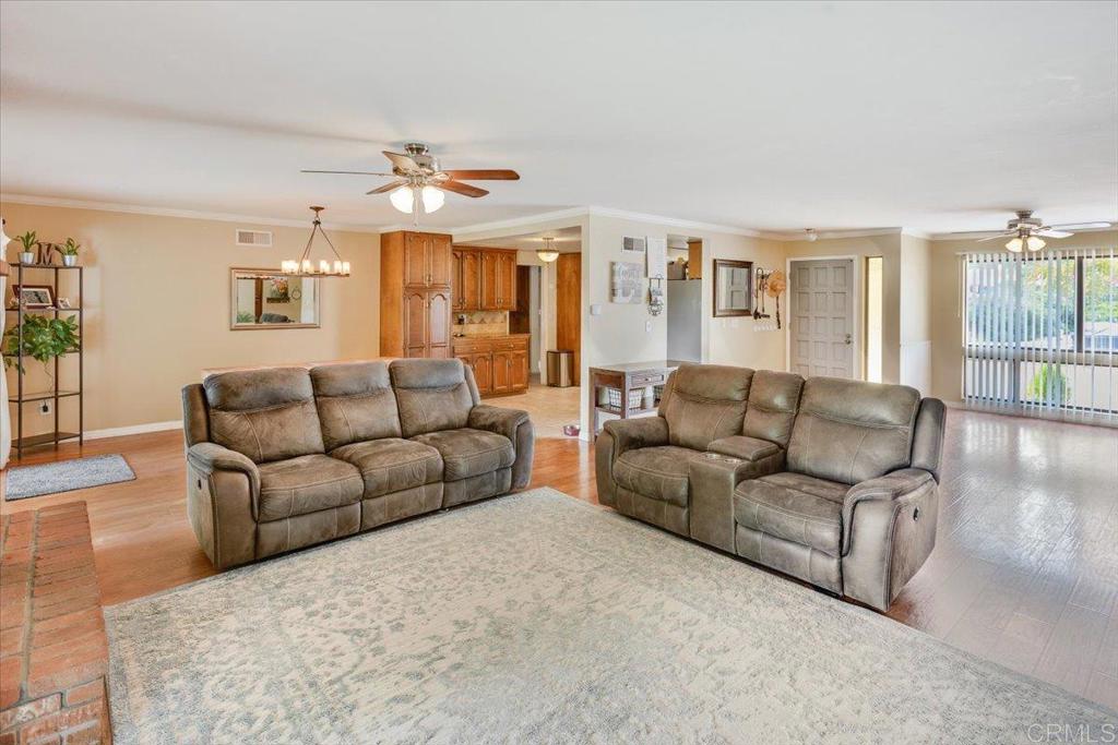 SD COUNTRY ESTATES - Residential