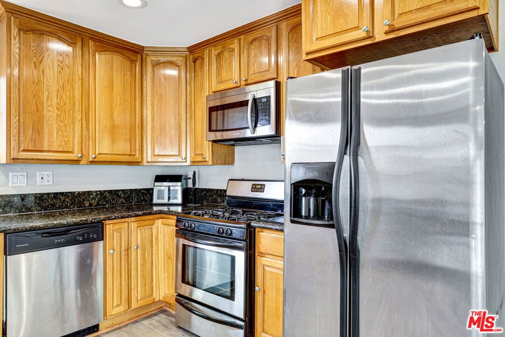 710 Venice Way 1-2