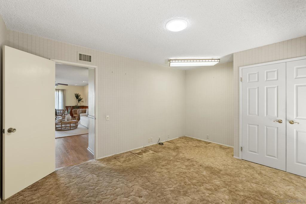 La Mesa - Residential