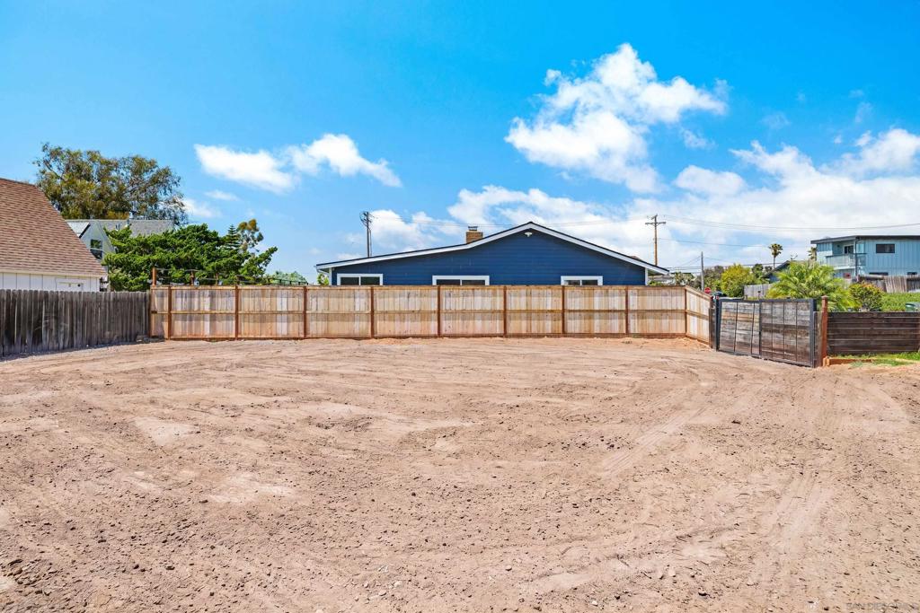 722 Piedras Oro Calle