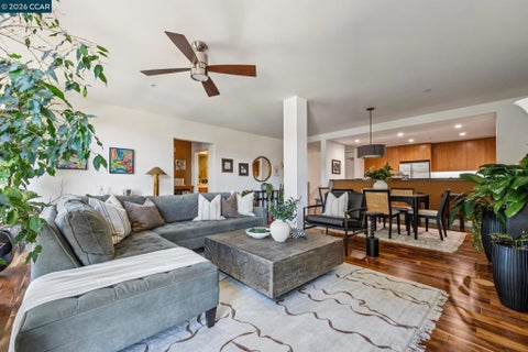 Photo of 438 W Grand Ave #405, Oakland, CA 94612 (MLS # 41149271)