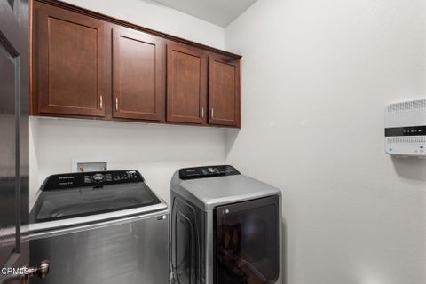 Tiny photo for 142 Cherrywood Street, Fillmore, CA 93015 (MLS # V1-38863)