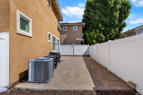 Tiny photo for 142 Cherrywood Street, Fillmore, CA 93015 (MLS # V1-38863)