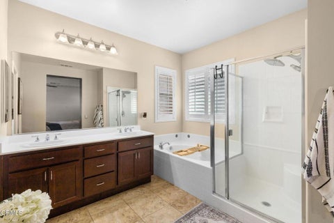 Tiny photo for 142 Cherrywood Street, Fillmore, CA 93015 (MLS # V1-38863)