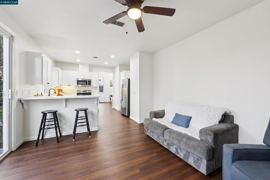 HUNTINGTON PARK - Residential