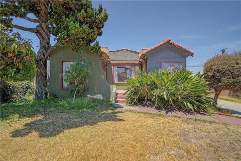 MLS: SR26144841