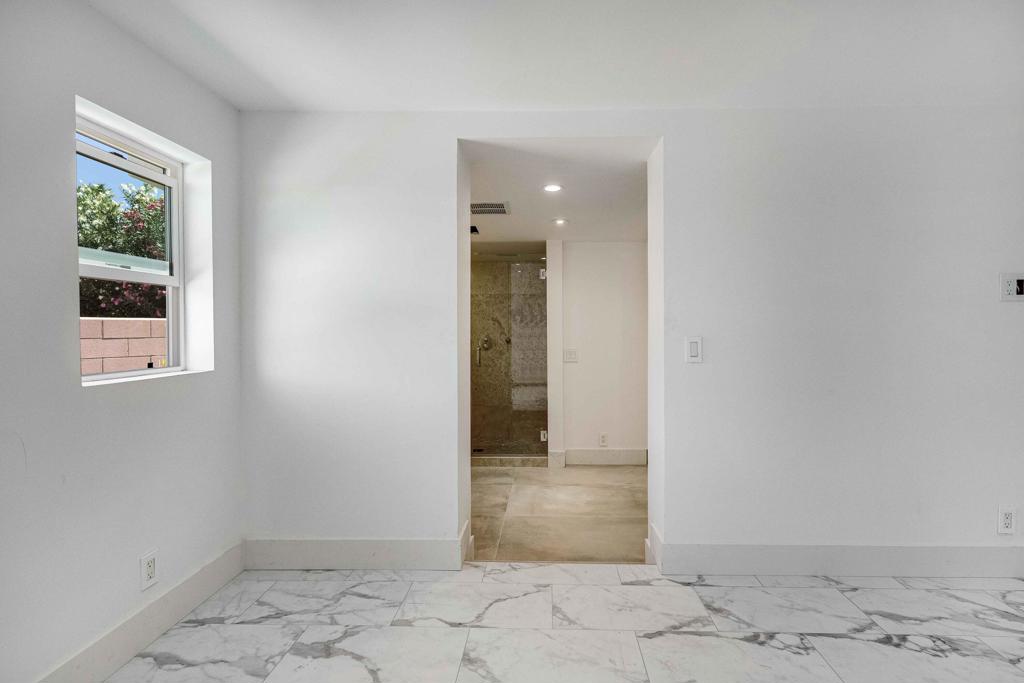 Tri Palm Estates - Residential