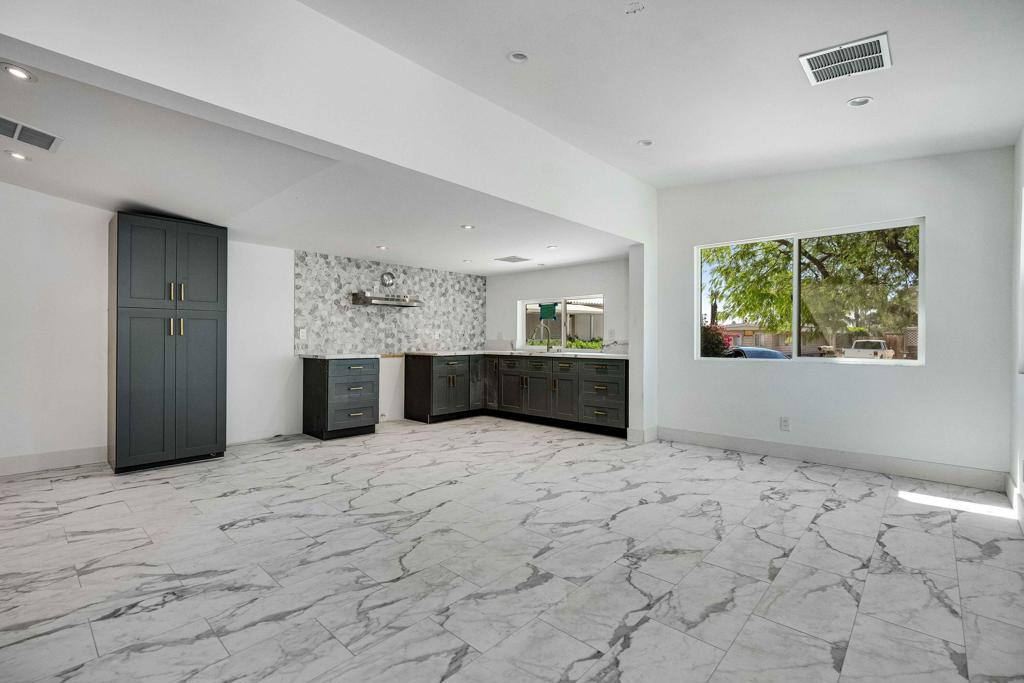 Tri Palm Estates - Residential