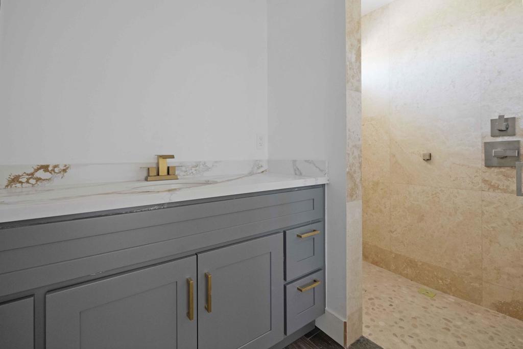 Tri Palm Estates - Residential