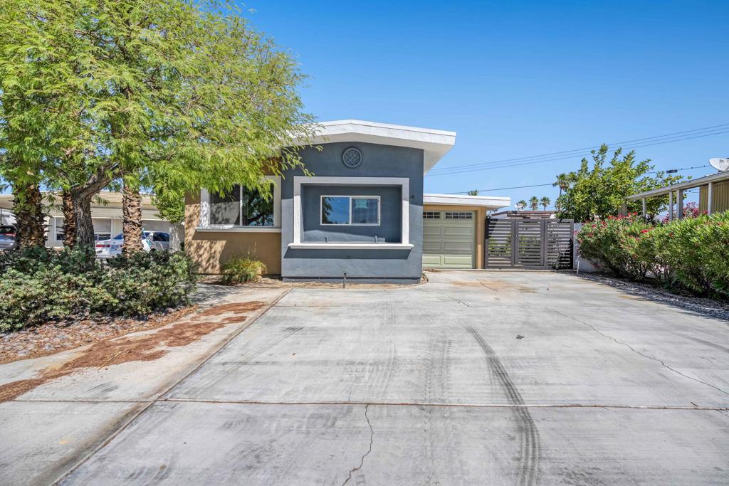 Tri Palm Estates - Residential