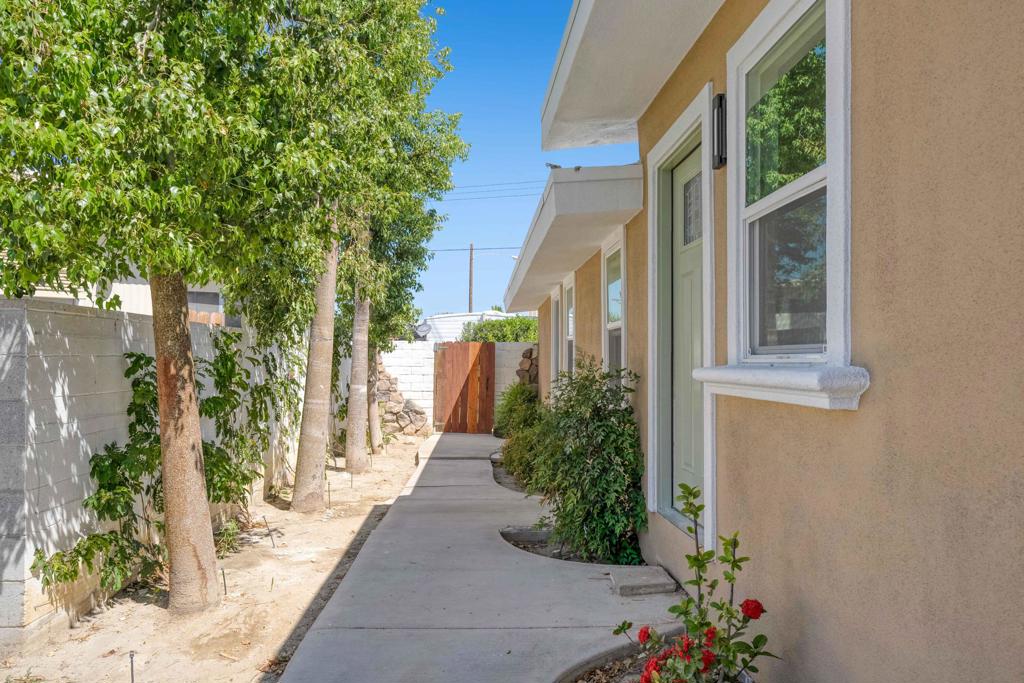 Tri Palm Estates - Residential