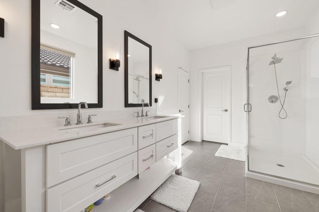 Terra Lago - Residential