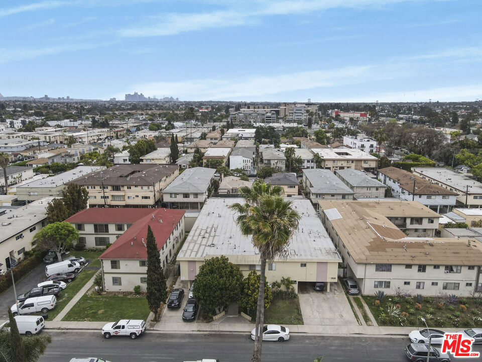 Properties 4 2038 S Holt Avenue