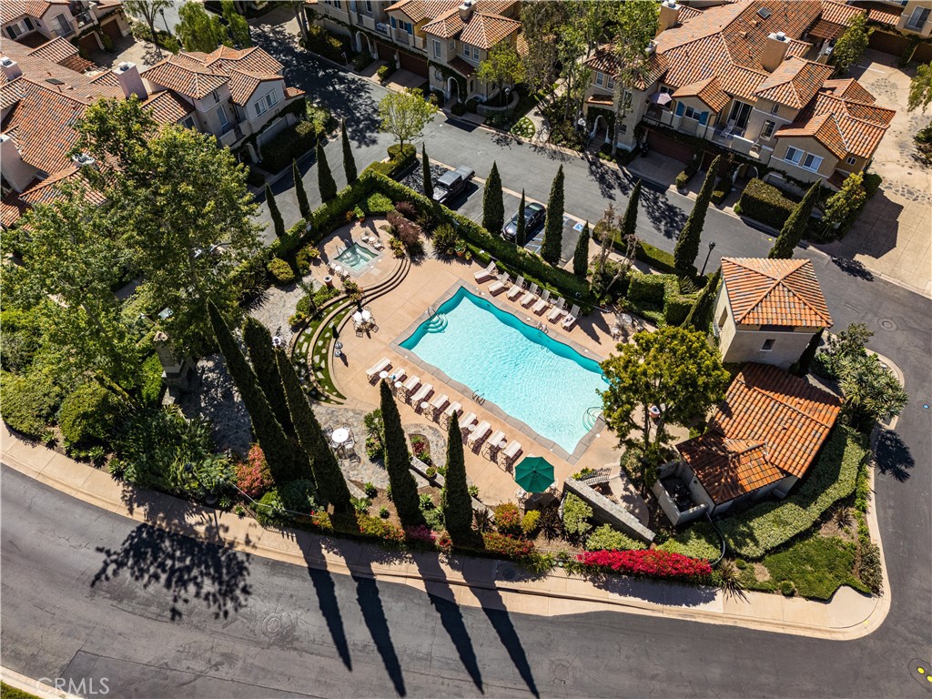 15 Tivoli Court