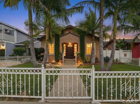 Photo of 7752 Comstock Ave, Whittier, CA 90602 (MLS # DW26015946)