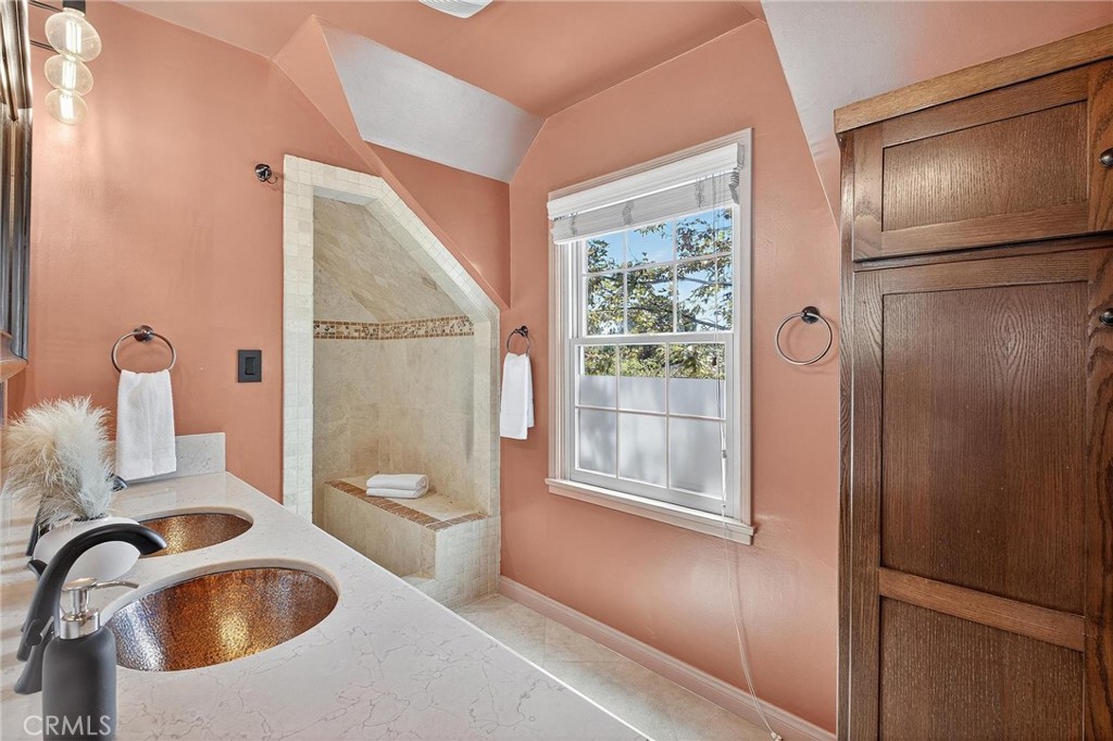 Bixby Knolls (BK) - Residential
