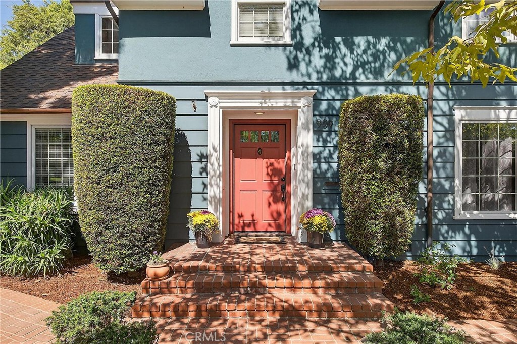 Bixby Knolls (BK) - Residential