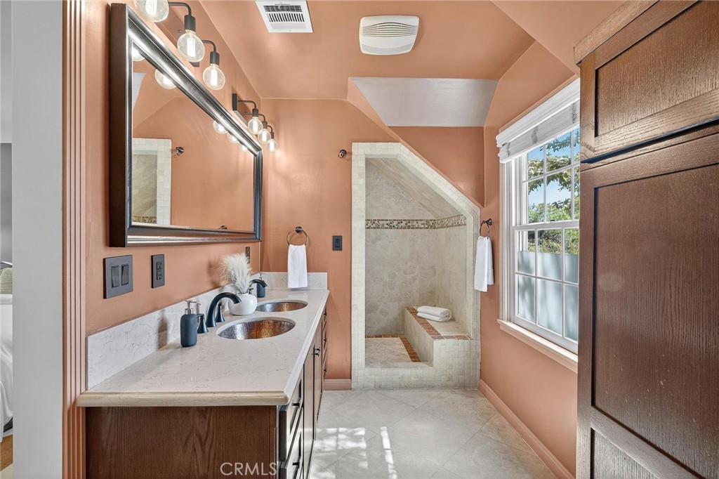 Bixby Knolls (BK) - Residential