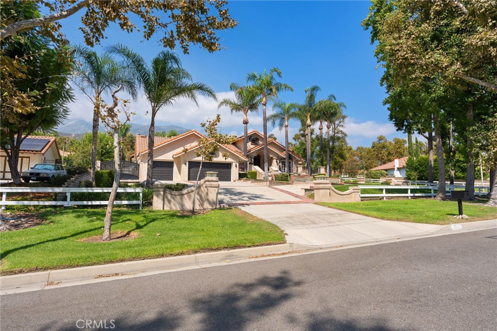 10588 Silver Spur Court