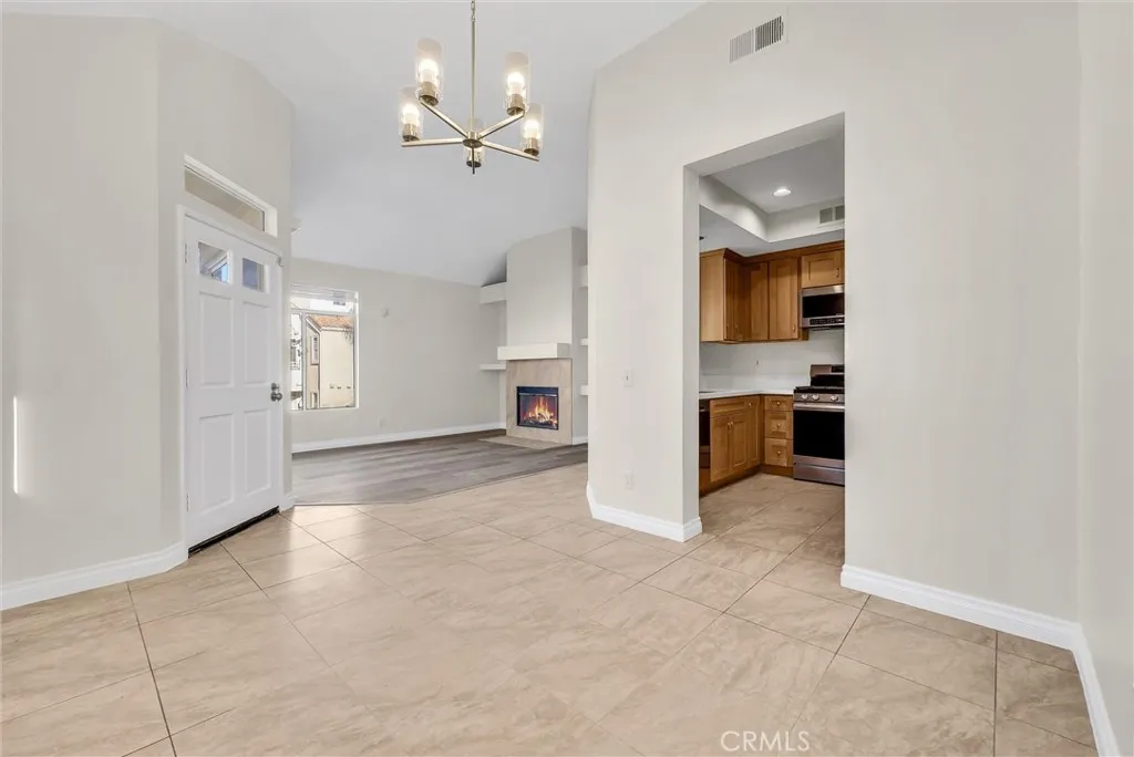 Corona, California 92882, United States, 2 Bedrooms Bedrooms, ,2 BathroomsBathrooms,Residential,Active,257323