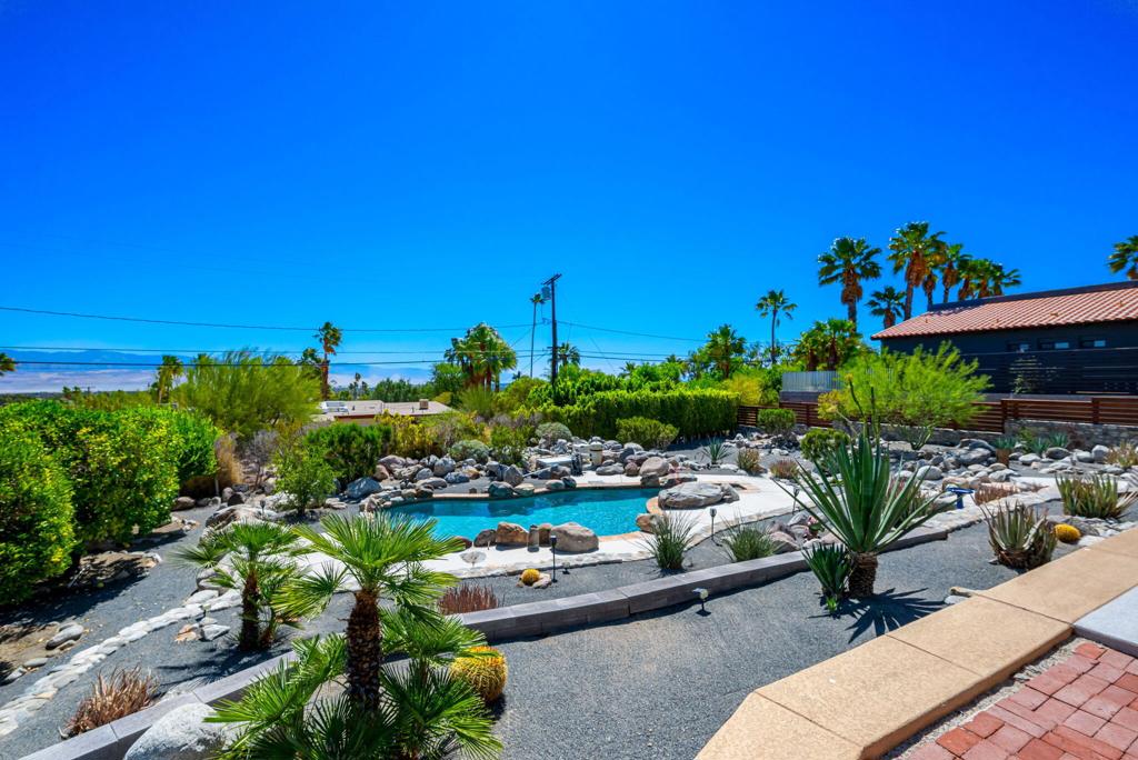 Chino Canyon - Residential