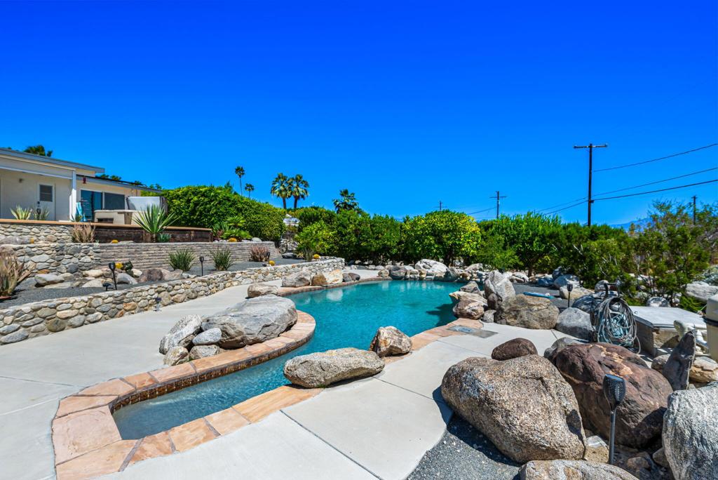 Chino Canyon - Residential