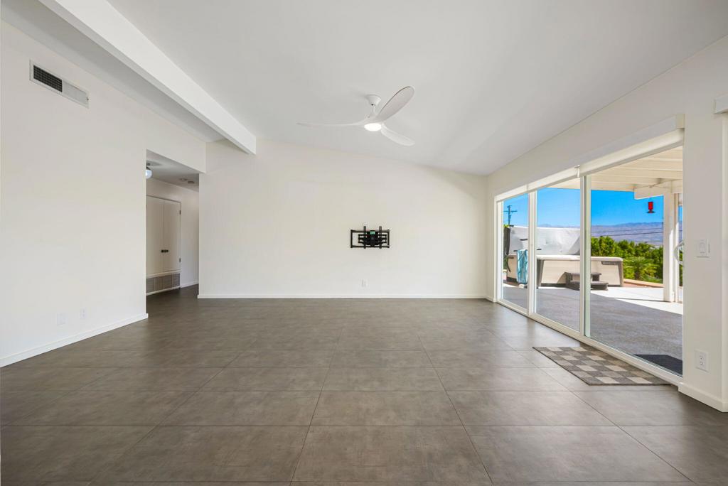 Chino Canyon - Residential