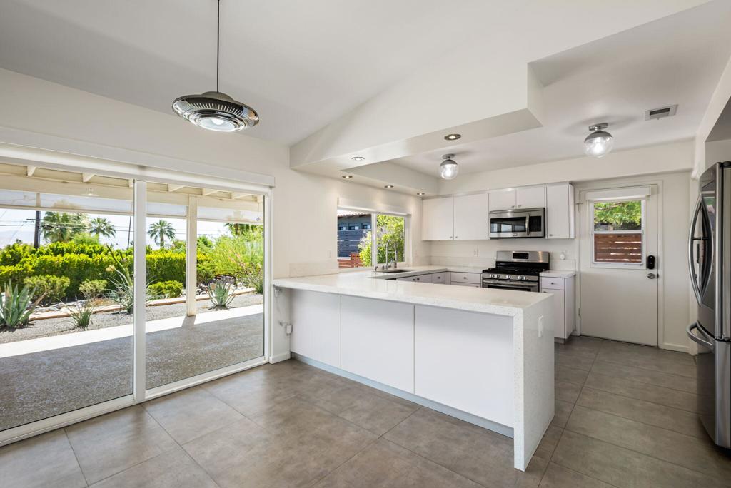 Chino Canyon - Residential