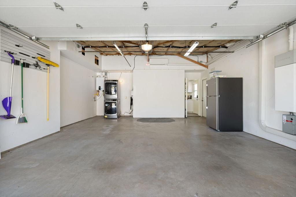 Chino Canyon - Residential