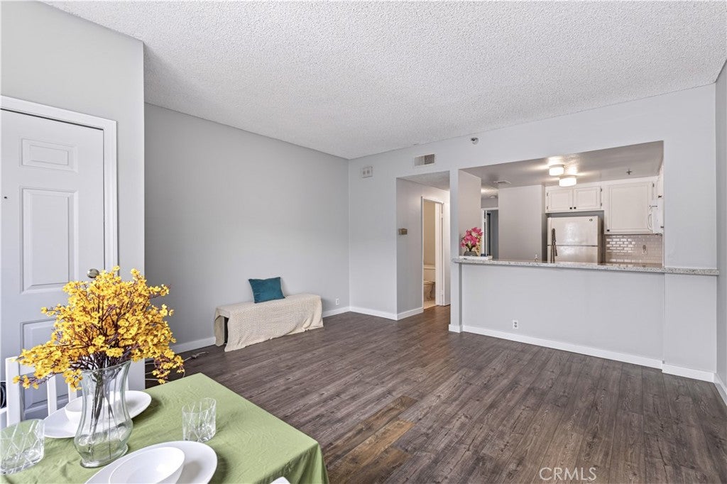 730 W 4th Street 308