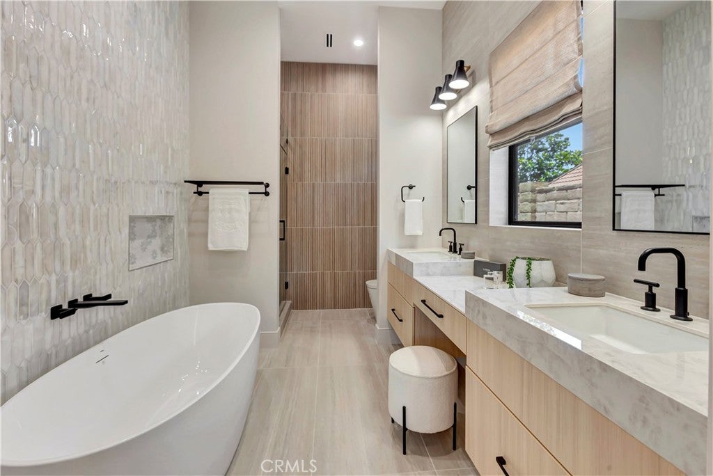 15362 Seine Cir., Irvine CA 92604 - Photo 24