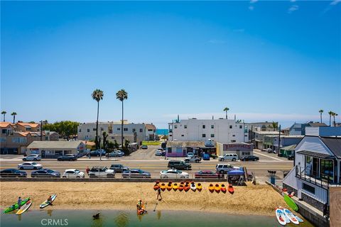 Photo of 16857 Bayview Dr #B, Sunset Beach, CA 90742 (MLS # OC26011435)