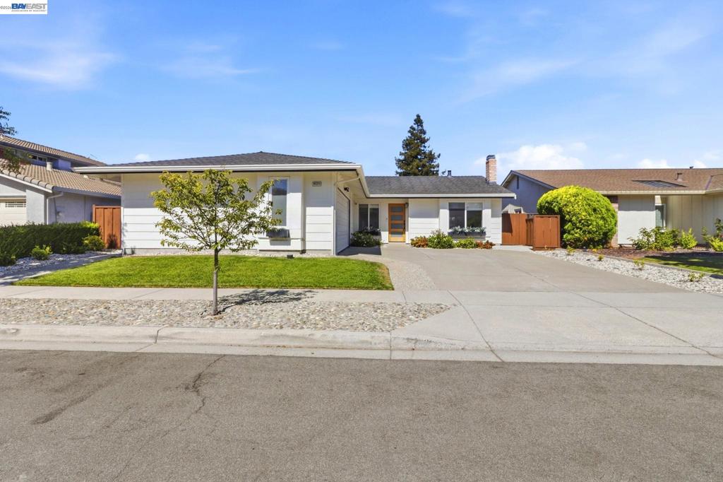 4533 Lodovico Ct