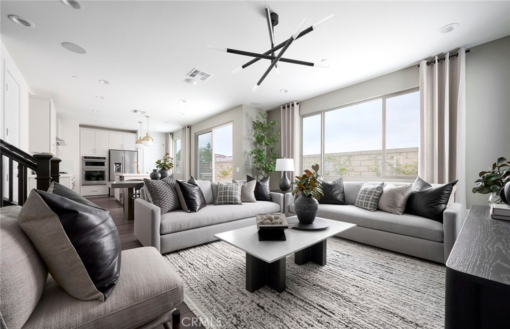 4218 East Flutter Privado