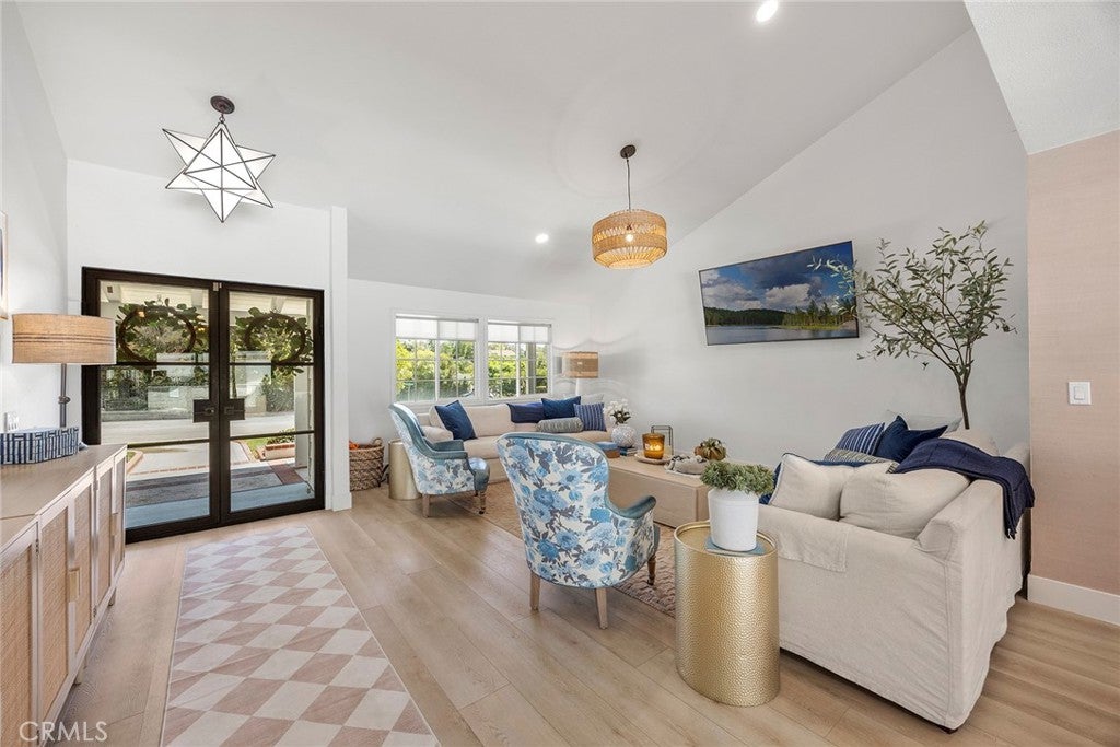 24271 La Pala Lane