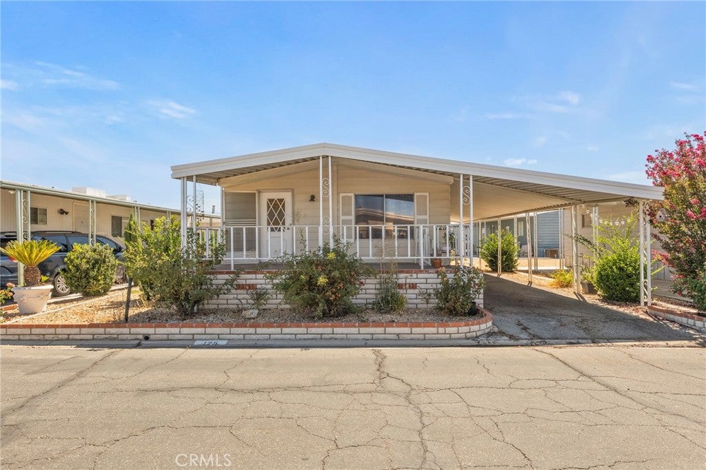 2205 W Acacia Ave 125