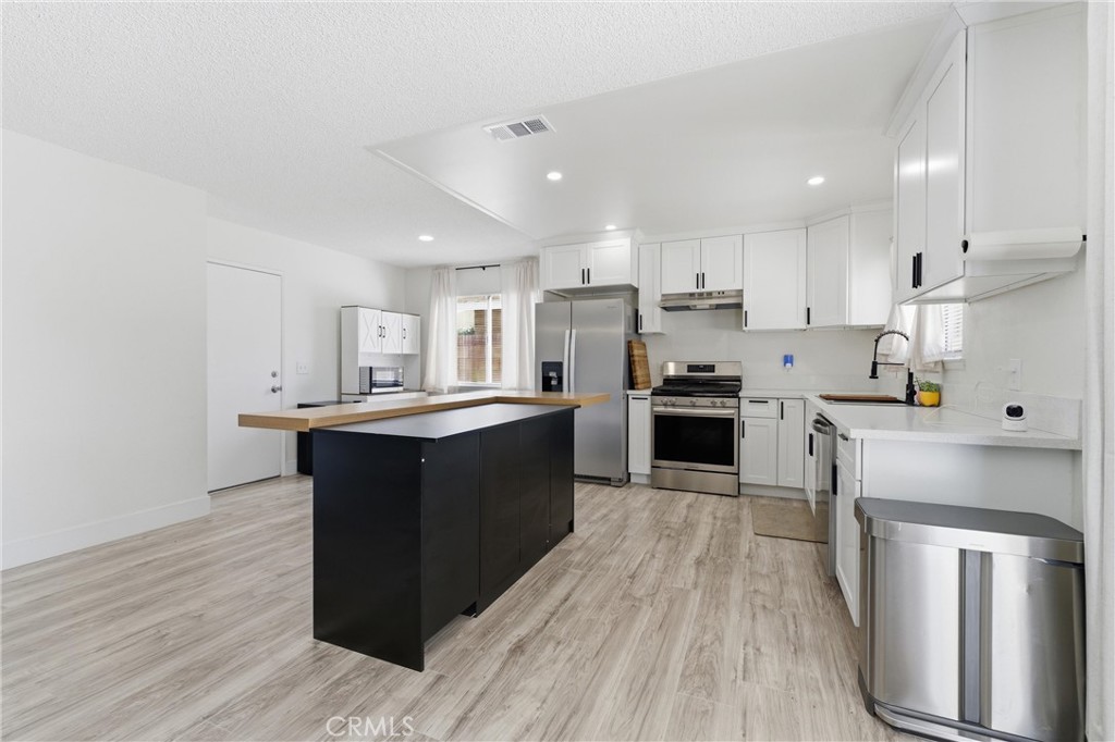 44509 Watford Avenue