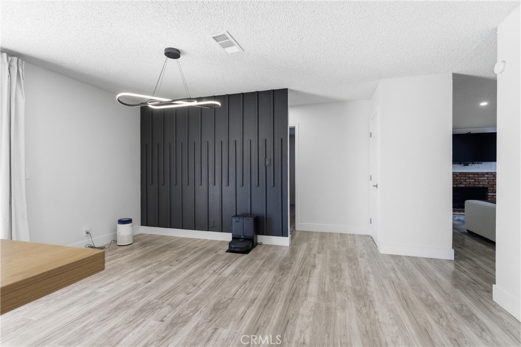 44509 Watford Avenue