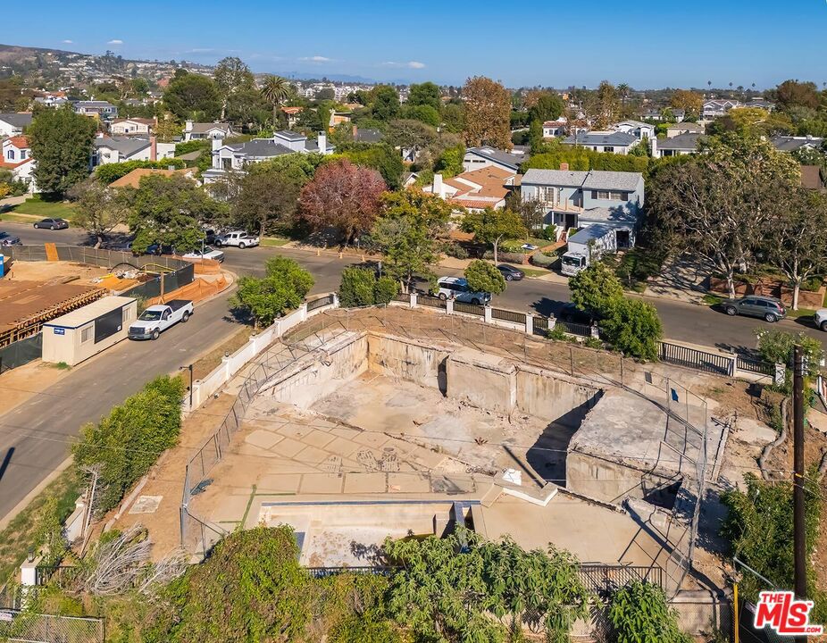 541 Almar Avenue